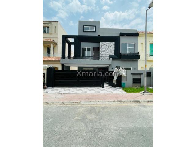 10 marla new branded house for sale