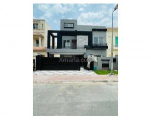 10 marla new branded house for sale