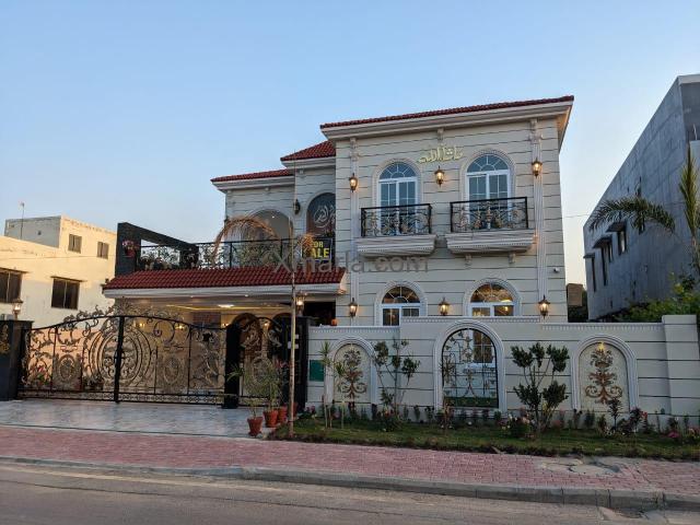 1 kanal spanish house bahria Town