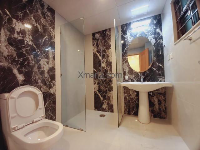 4 bed room flat for sale in Askari 13