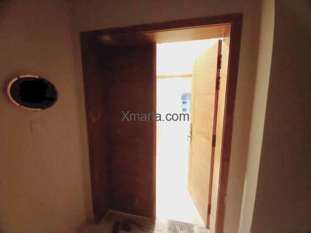 4 bed room flat for sale in Askari 13