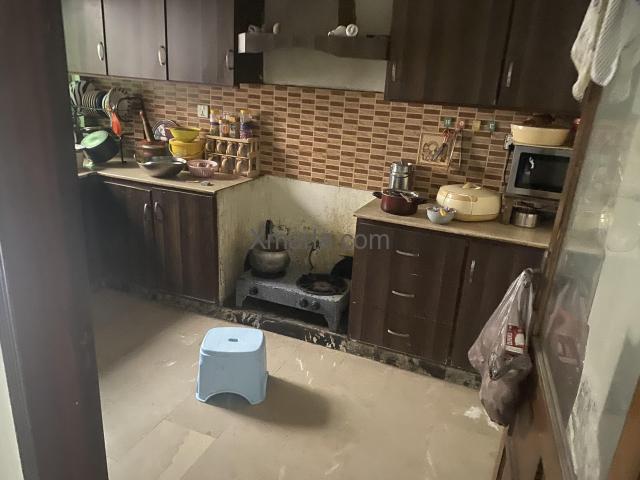 10 marla upper portion available for rent
